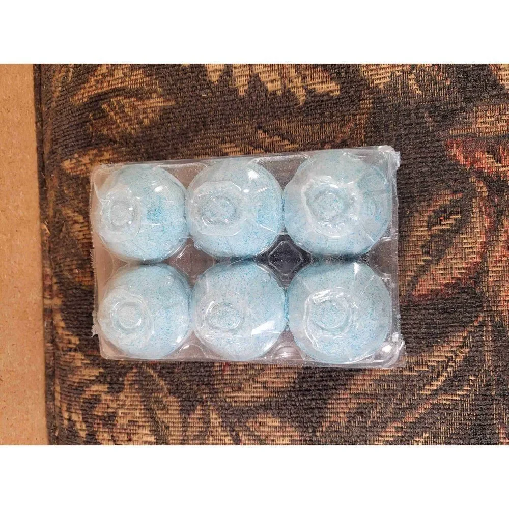 Clover/Aloe Bath Fizzies Pleasantries Bath Bombs- NIP